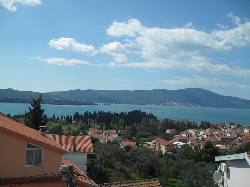 Apartmani Petar Tivat Ngoại thất bức ảnh