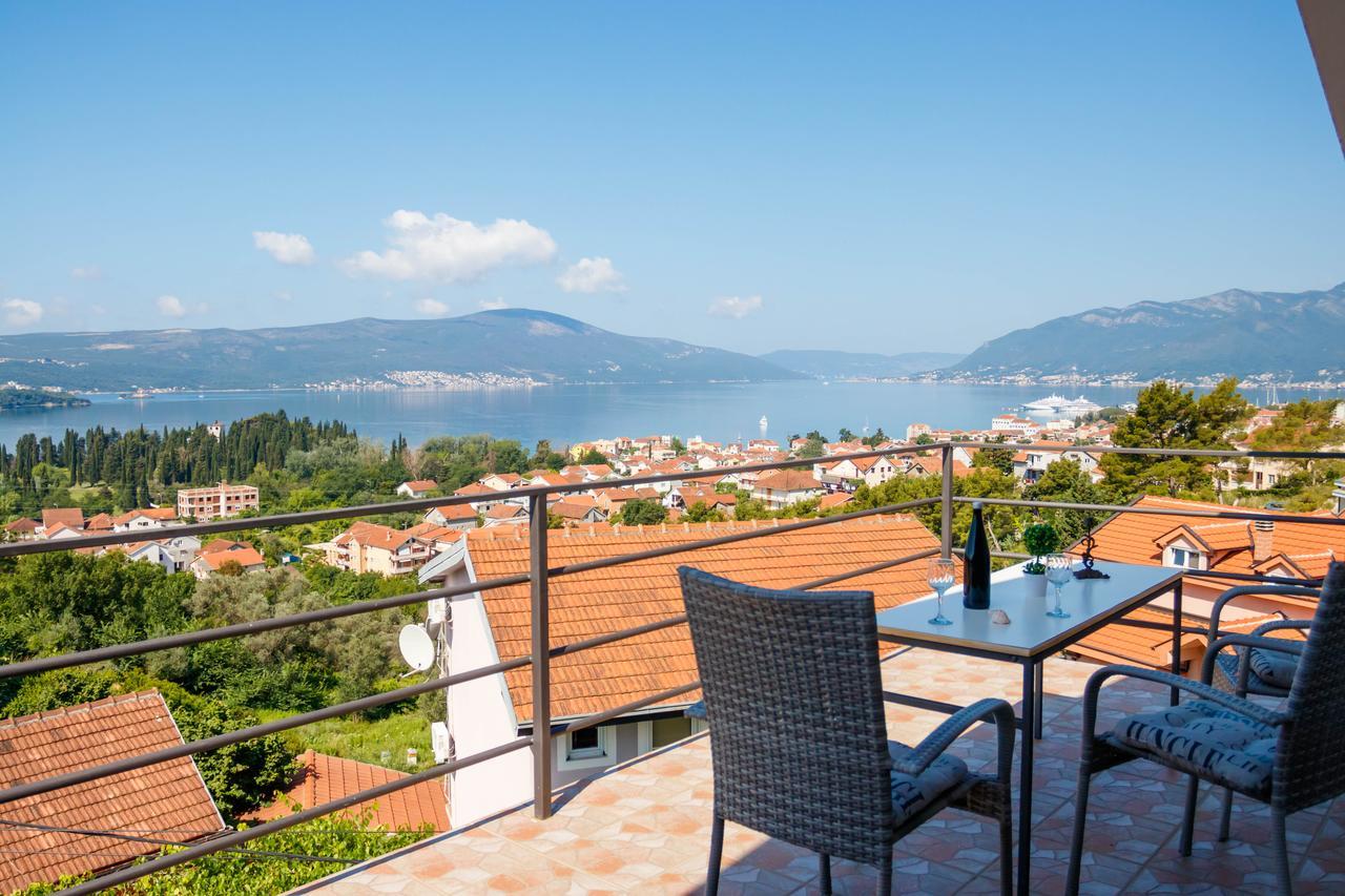 Apartmani Petar Tivat Ngoại thất bức ảnh