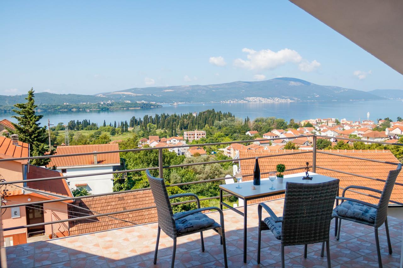 Apartmani Petar Tivat Ngoại thất bức ảnh